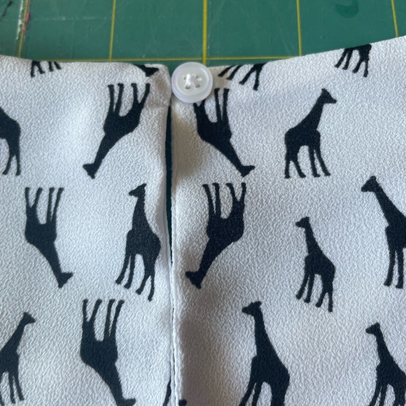 Ricki’s Sleevless Tank - Picture 6 of 8